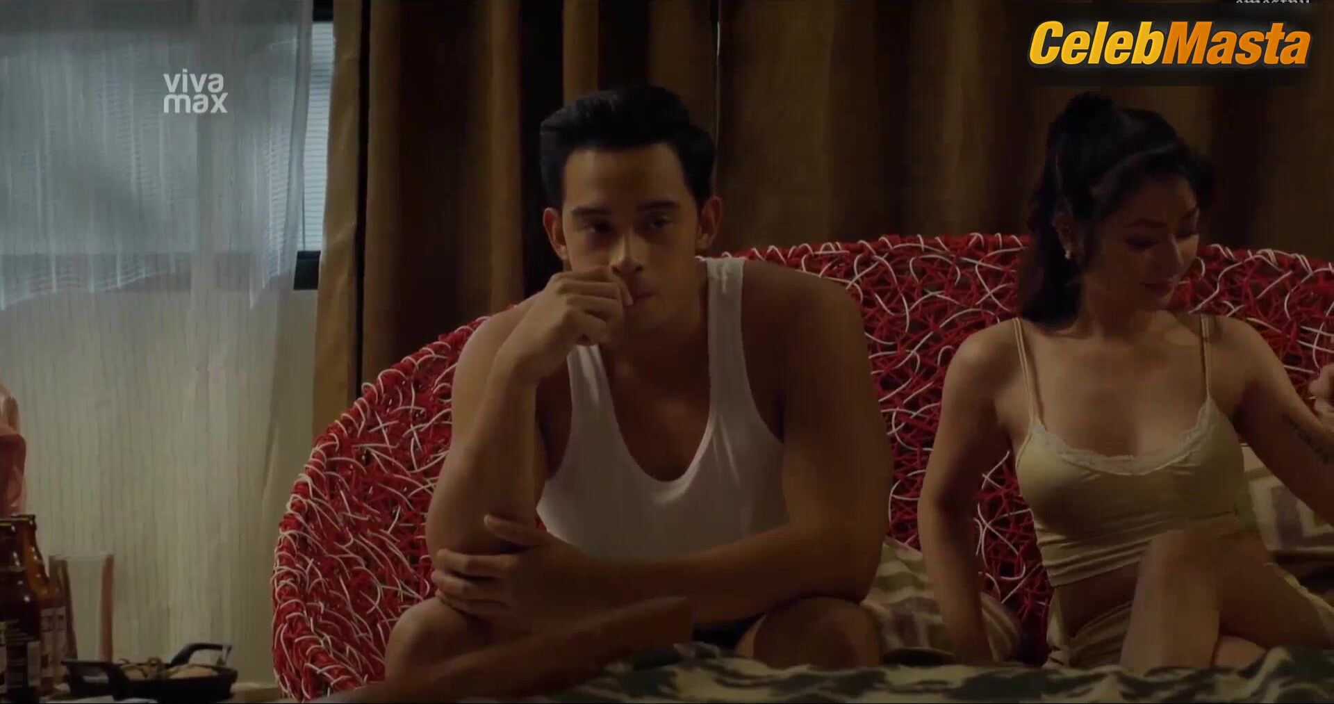 Coleen Garcia And Rob Guinto Lesbian, Tits Scene From - Photo 2 of 5
