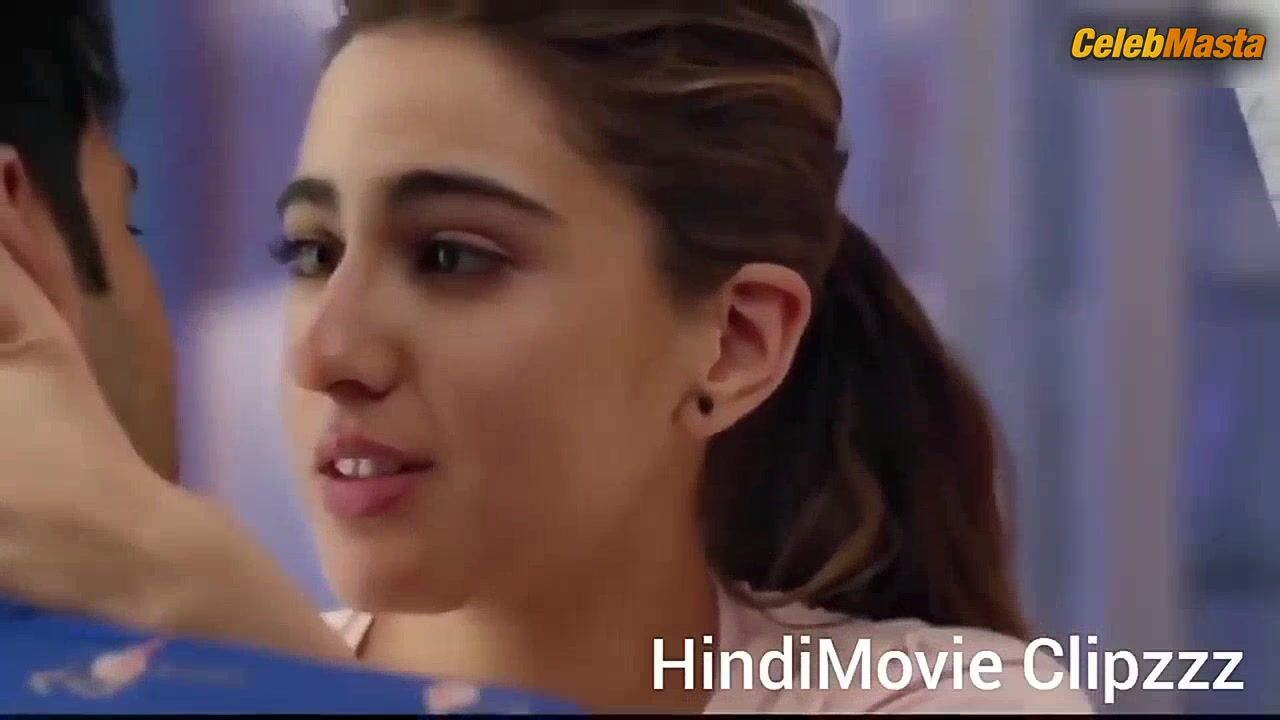 Sara Ali Khan Hot Scene In Love Aaj Kal - Photo 2 of 5 photo 5