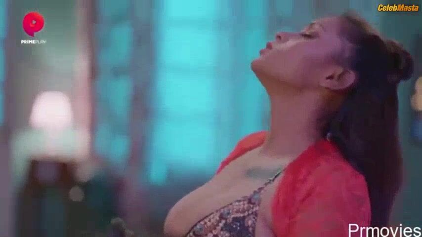 Aiswarya Agarwal Flaunts Butt, Breasts Scene In Tution Teacher - Photo 1 of 5 photo 4