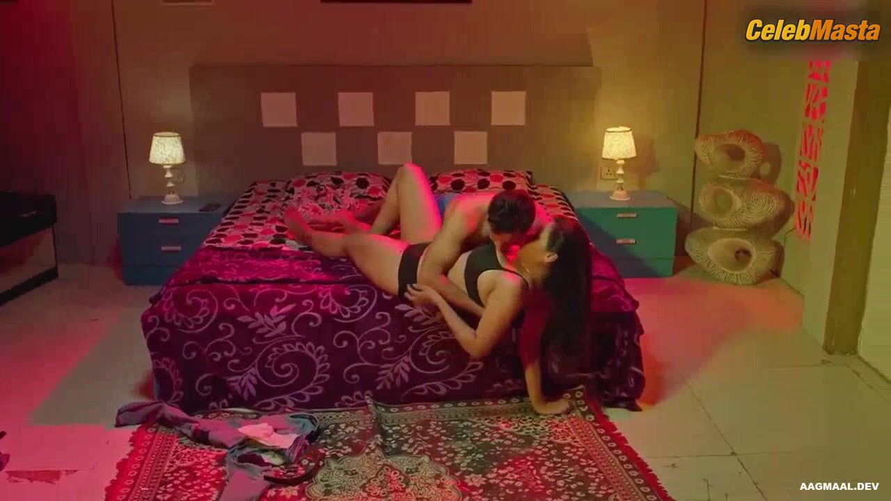 Priya Roy Tits Scene From Chitthi - Photo 1 of 5