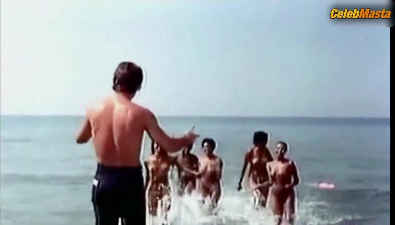 Laura Gemser ’s Ass, Tits Scene In Amore Libero - Photo 2 of 5 photo 1