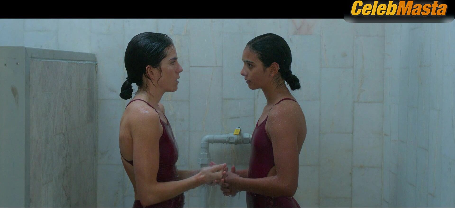 Karla Souza Shows Off Sexy Scene In Dive - Photo 2 of 5