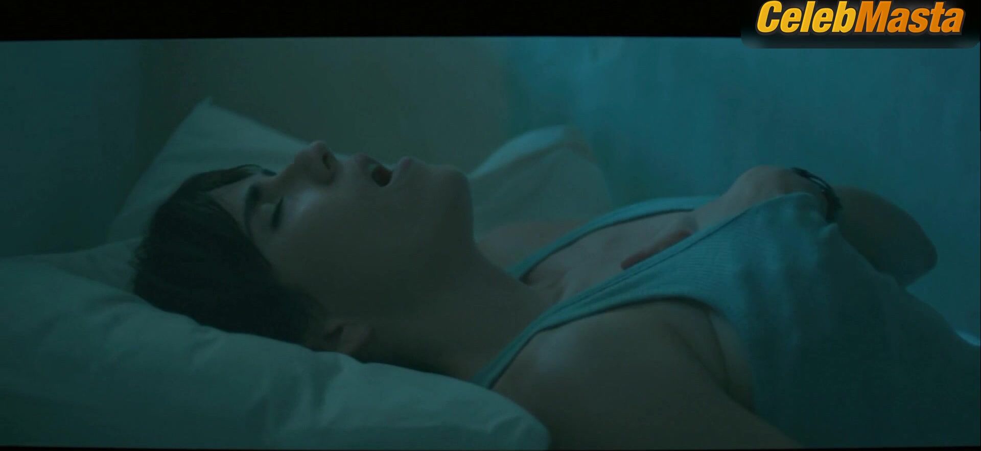 Karla Souza Underwear Scene In El Presidente Series - Photo 2 of 5 photo 1