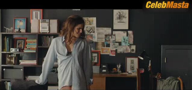 Karla Souza Bares Underwear In Scene From Everybody - Photo 4 of 5
