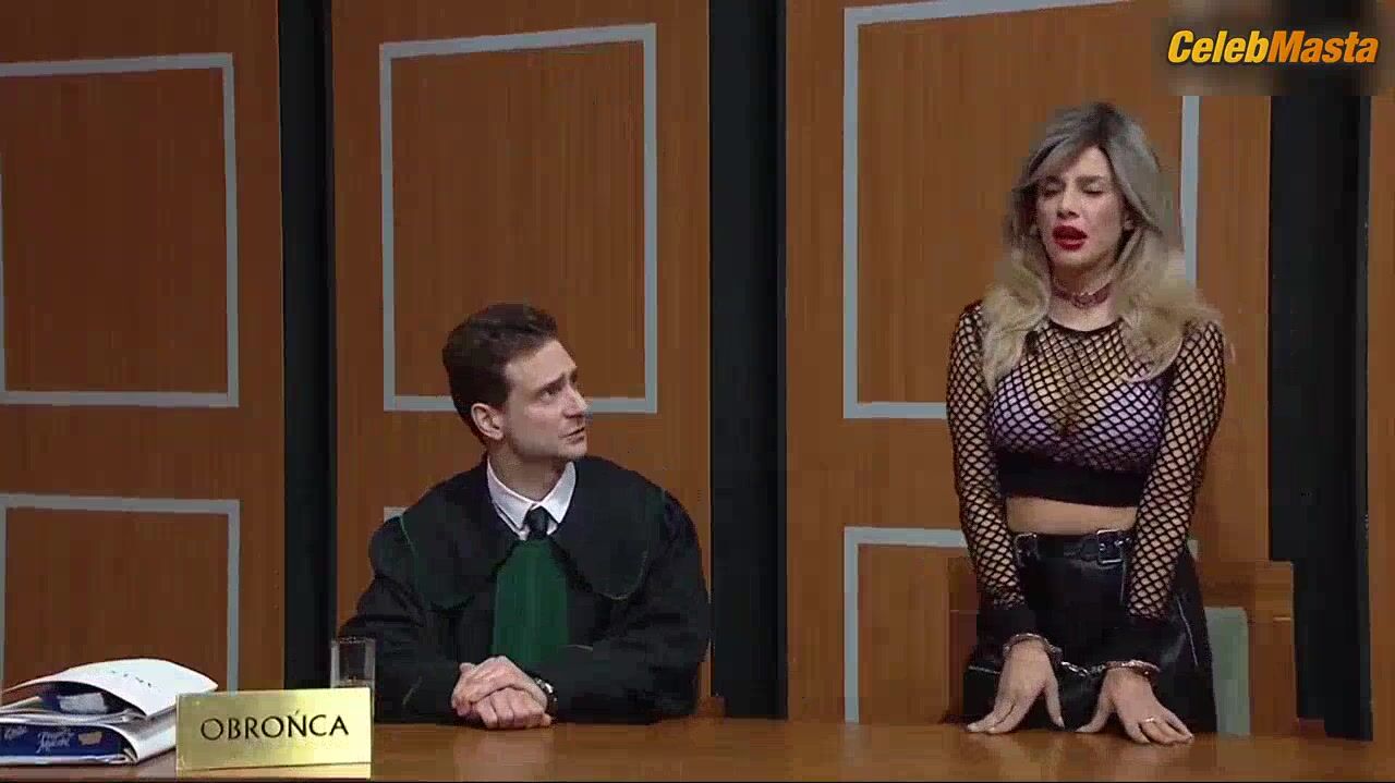 Weronika Rosati Tits Scene From Saturday Night Live Polska - Photo 2 of 5