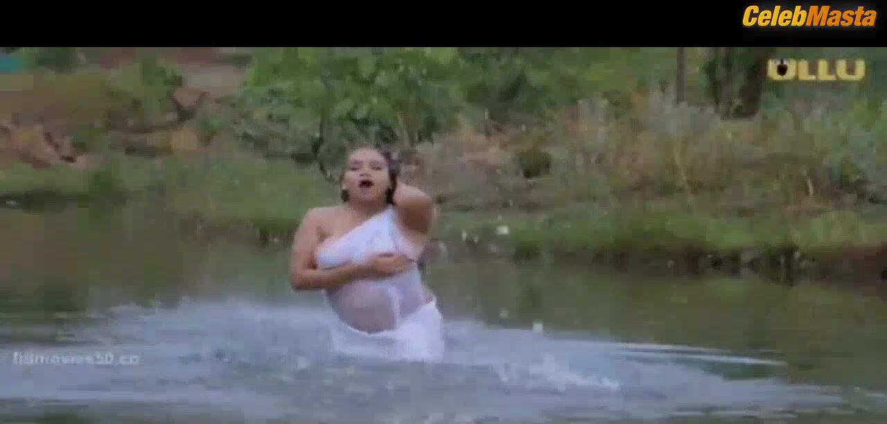 Priya Gamre Flaunts Butt, Boobs Scene In Shahad - Photo 2 of 5 photo 1