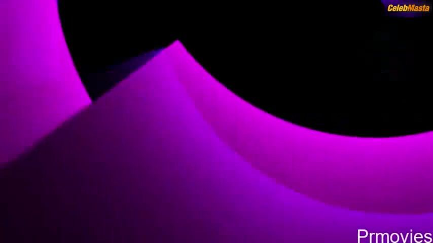 Aiswarya Agarwal ’s Boobs, Underwear Scene In Tution - Photo 1 of 5