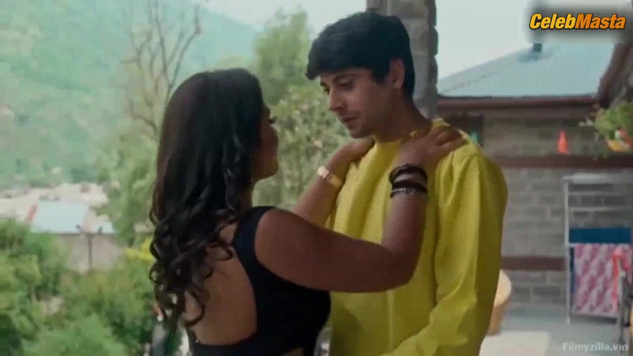 Peehu Kanojia ’s Sizzling Scene In Charmsukh Tawa - Photo 1 of 5