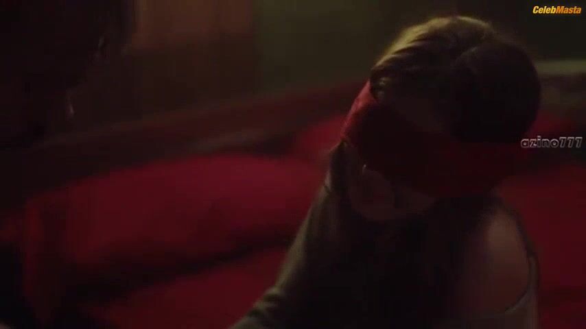 Katie Douglas Sexy Scene From Believe Me The Abduction Of - Photo 1 of 5 photo 5