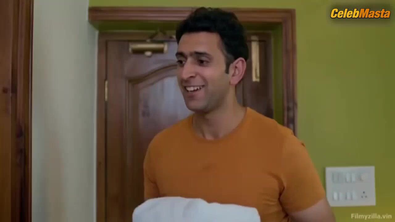 Peehu Kanojia Reveals Body Scene In Charmsukh Tawa Garam - Photo 1 of 5 photo 5