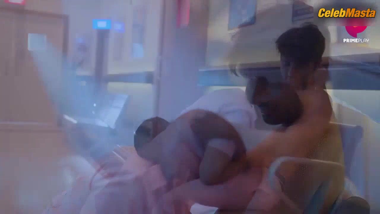 Priya Roy Tits Scene From Ilaaj - Photo 1 of 5