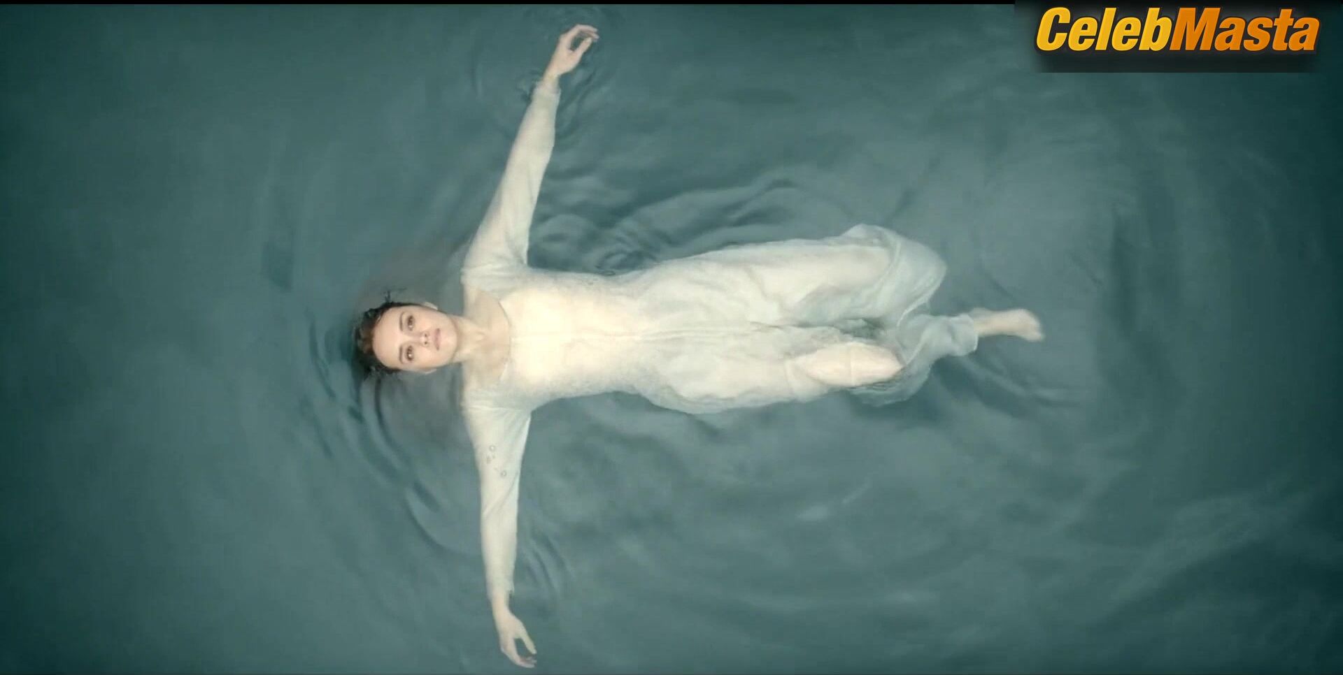Olivia Cooke Shows Skin In Scene In House Of The Dragon - Photo 1 of 5 photo 2
