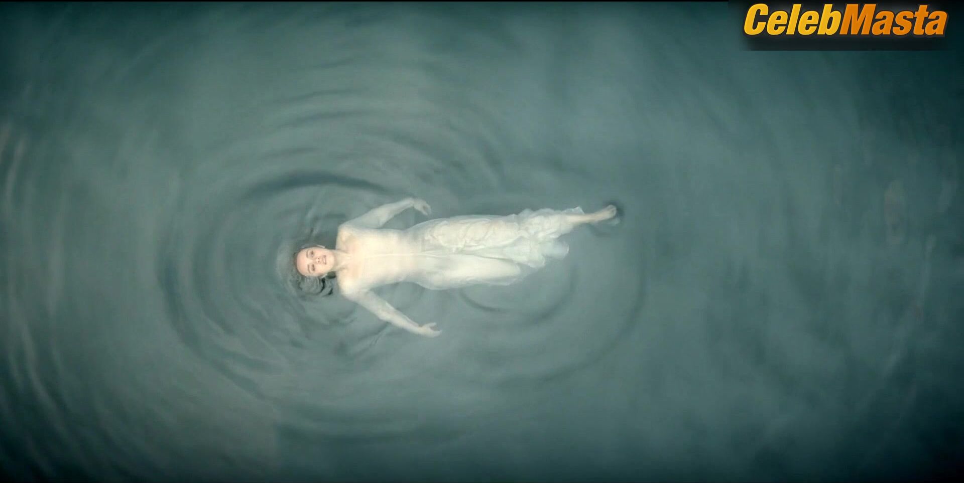 Olivia Cooke Shows Skin In Scene In House Of The Dragon - Photo 1 of 5 photo 4