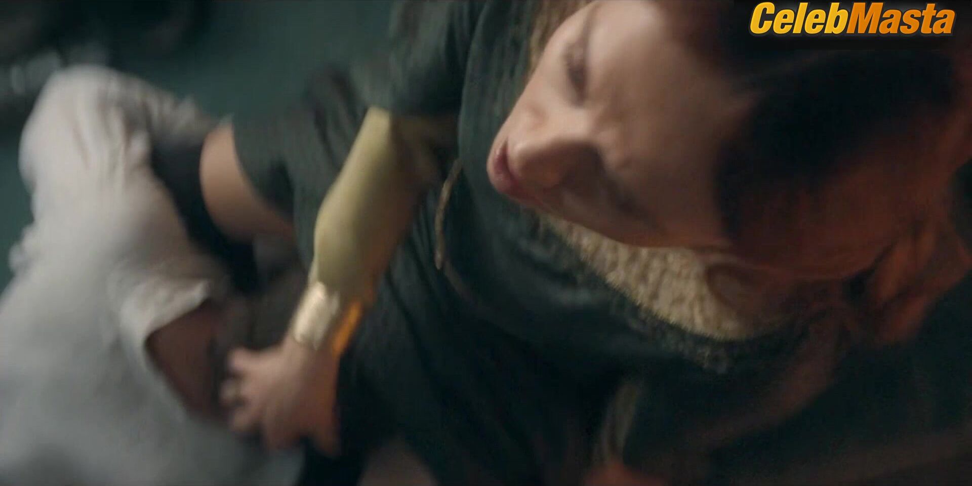 Olivia Cooke Bares Body In Scene In House Of The Dragon - Photo 1 of 5 photo 2