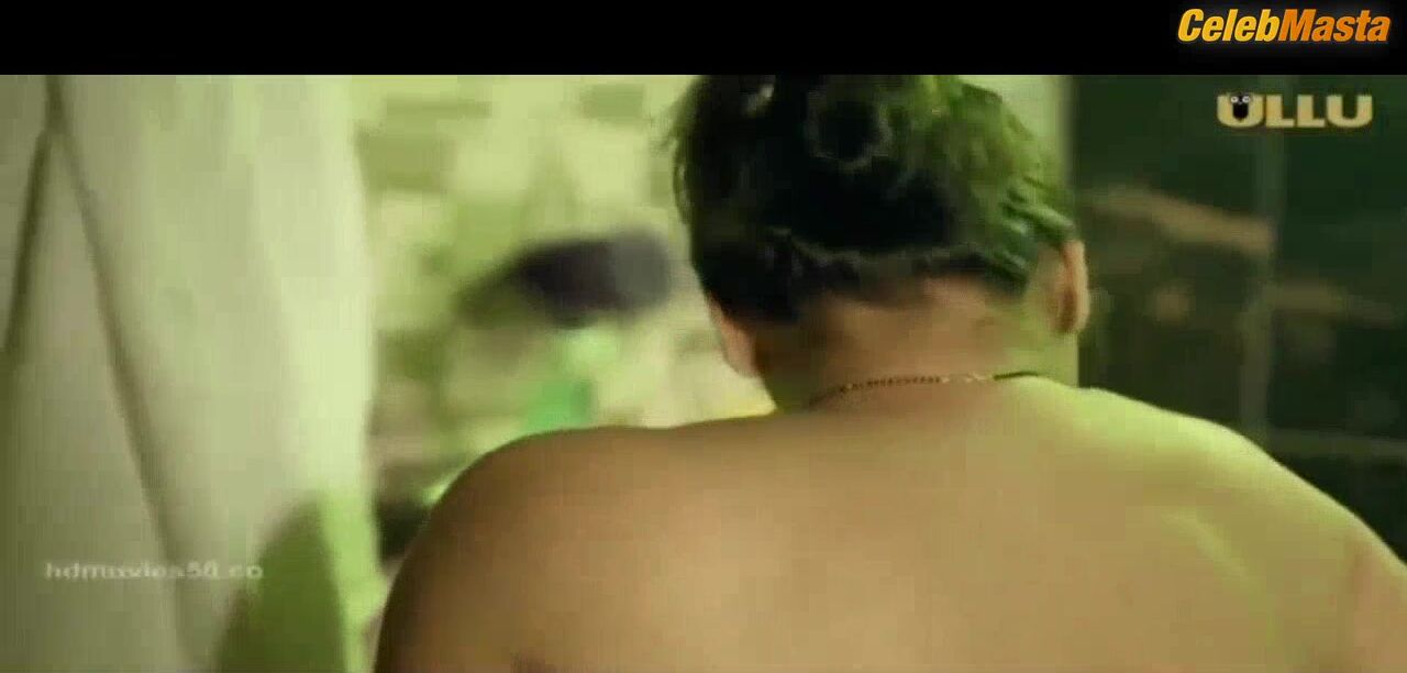 Priya Gamre Shows Butt And Tits Scene In Matki - Photo 2 of 5 photo 1