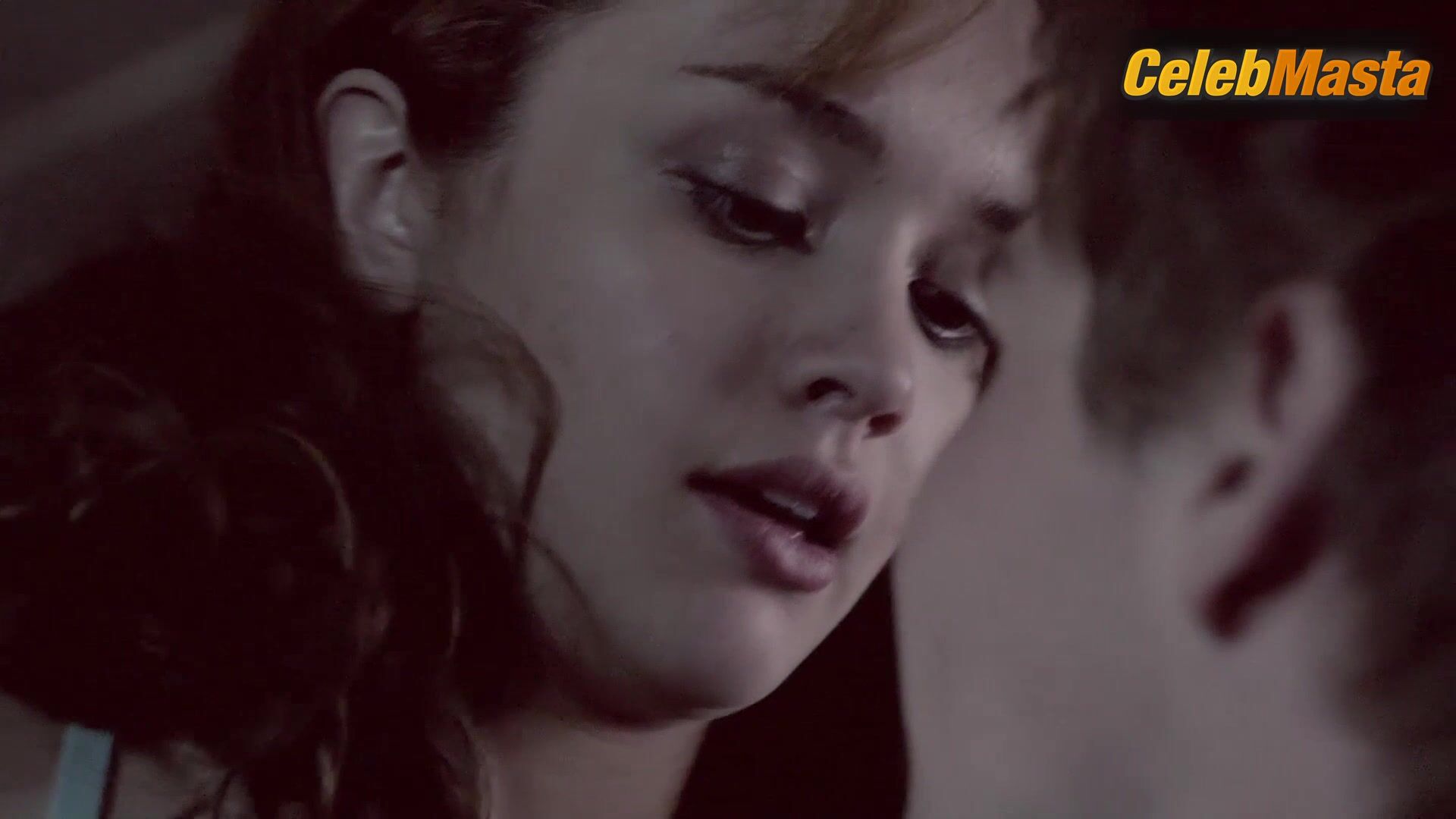 Olivia Cooke Bikini, Underwear Moment In Bates Motel - Photo 1 of 5 photo 4
