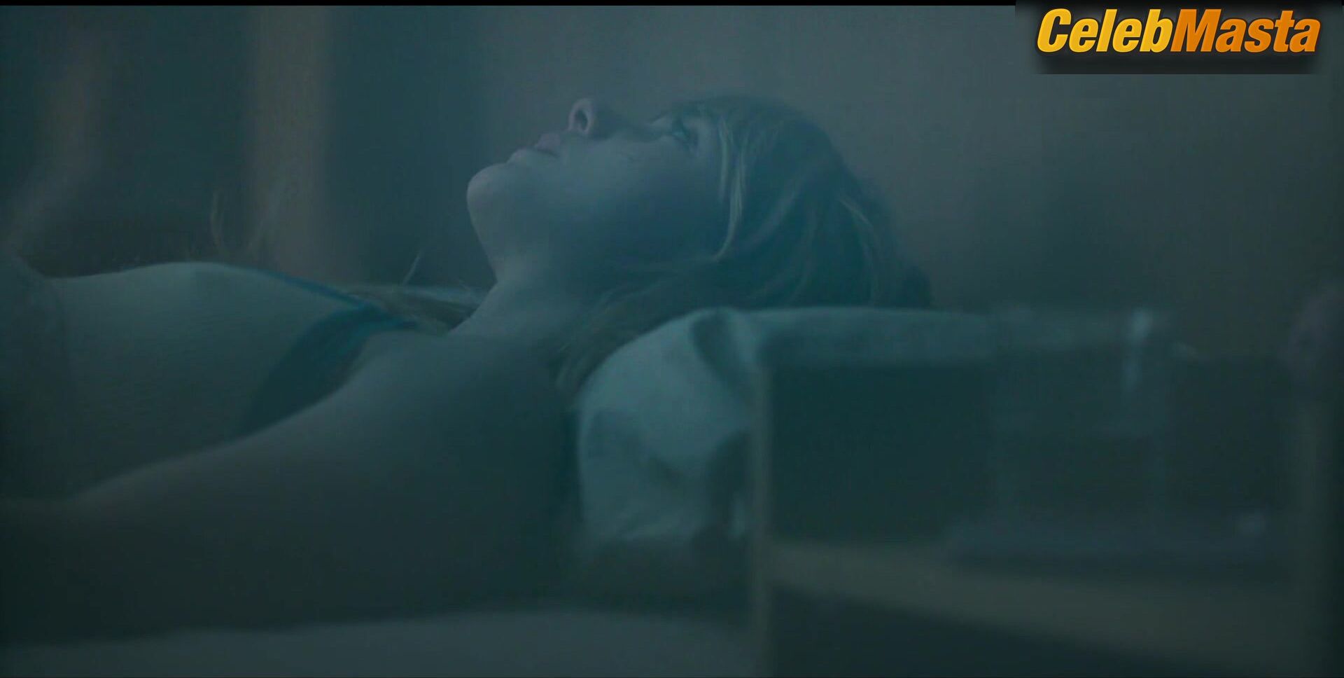 Clara Galle ’s Steamy Scene In Olympo - Photo 5 of 5 photo 1
