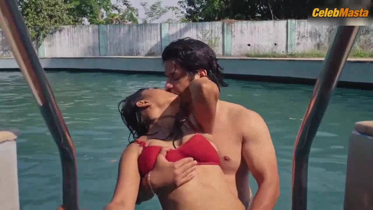 Peehu Kanojia Tits And Swimsuit Scene In Manchali - Photo 3 of 5 photo 4