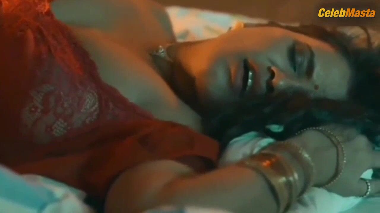Priya Gamre Boobs Scene In Matki Part 2 - Photo 3 of 5 photo 2