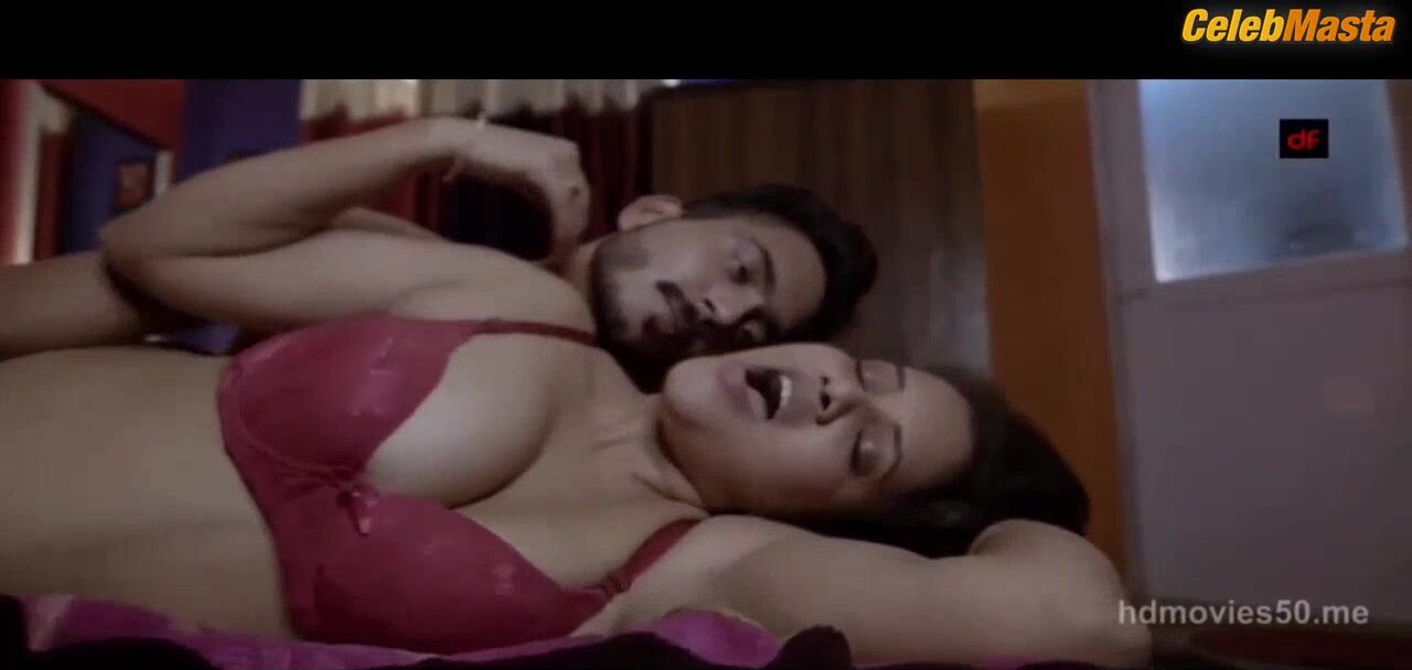 Priya Gamre Ass, Tits Scene From Paap - Photo 1 of 5