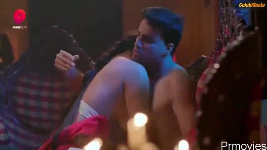 Aiswarya Agarwal , Deepika Kudtarkar And Priya Roy Lesbian, - Photo 3 of 5 photo 5