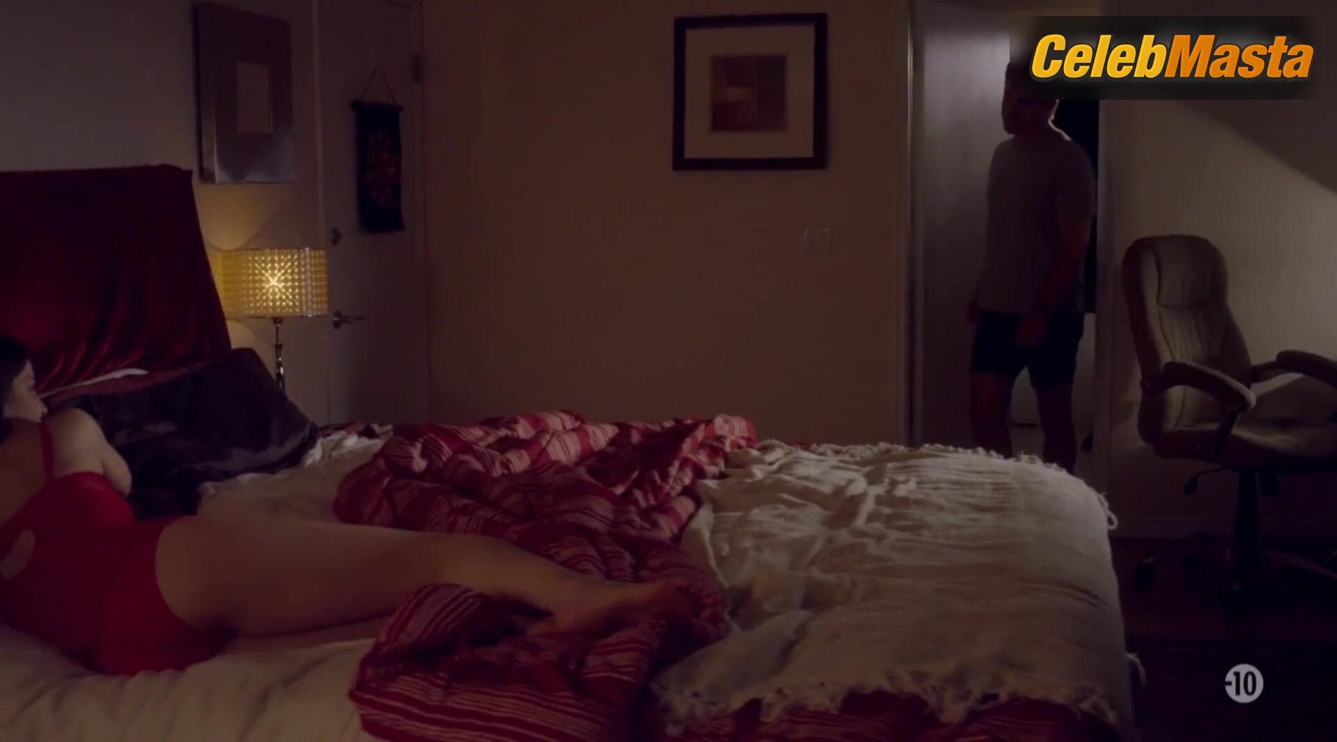 Emmanuelle Vaugier ’s Sexy Scene From Stepdaughter - Photo 2 of 5 photo 1