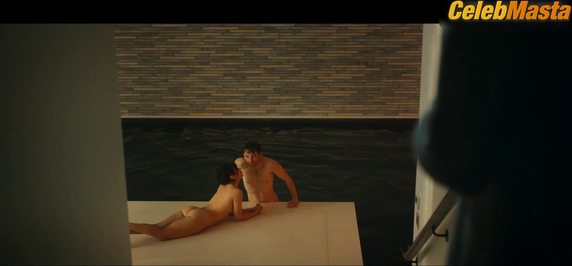 Olivia Cooke Naked, Bold Scene In The Girlfriend - Photo 3 of 5 photo 4