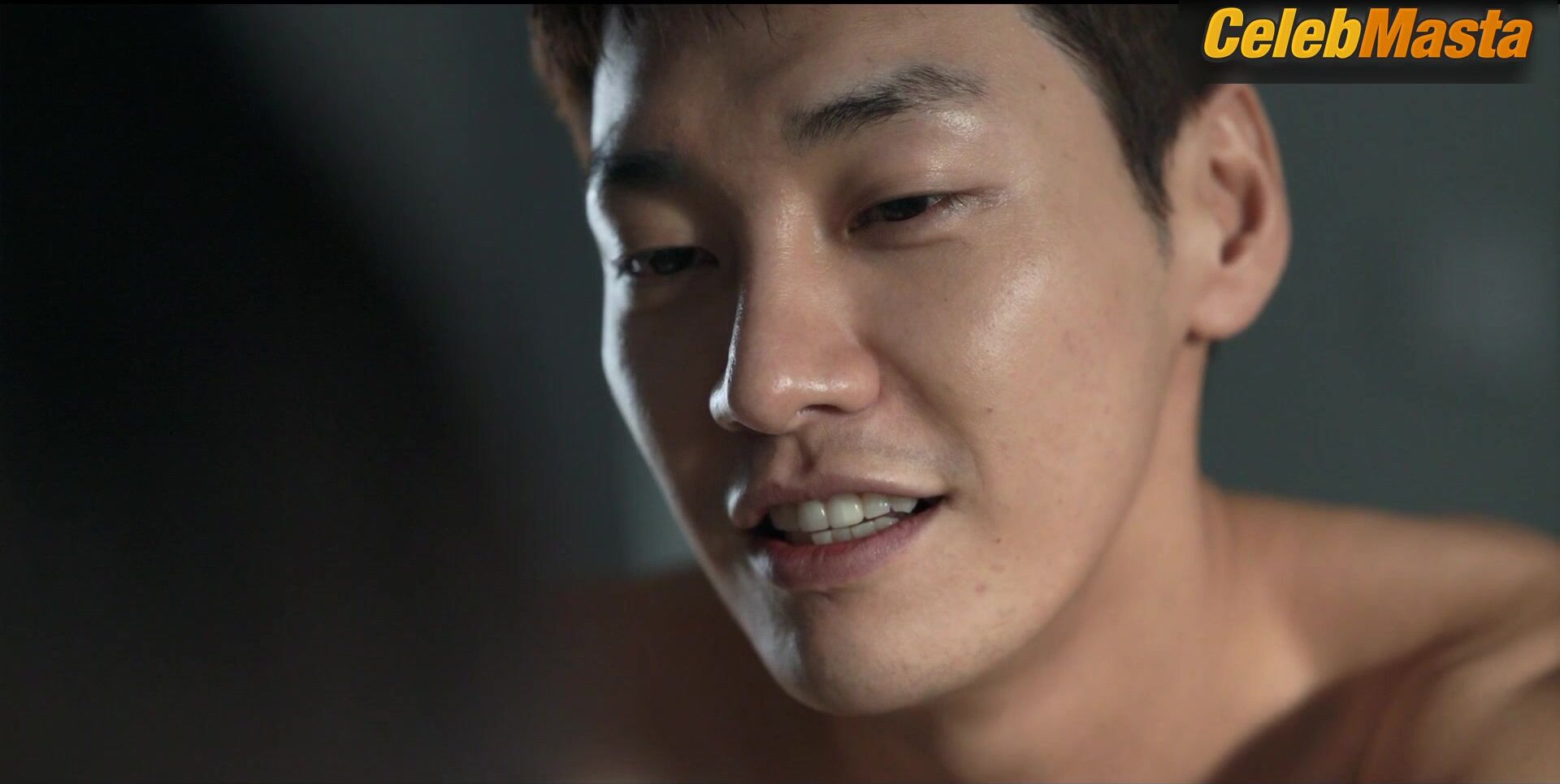 Kang Hae-lim Shows Off Sexy Scene In Somebody - Photo 3 of 5 photo 4