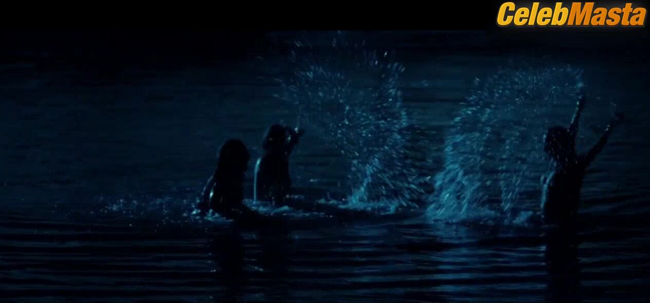 Tannishtha Chatterjee Ass, Tits Scene From Parched - Photo 3 of 5 photo 4