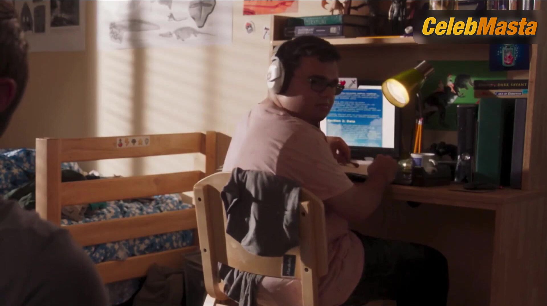 Madison Pettis Sexy Scene From American Pie Presents - Photo 1 of 5 photo 2