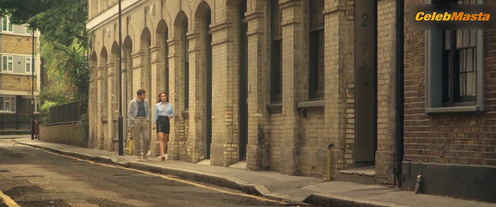 Olivia Cooke Reveals Sexy Scene In The Girlfriend - Photo 1 of 5
