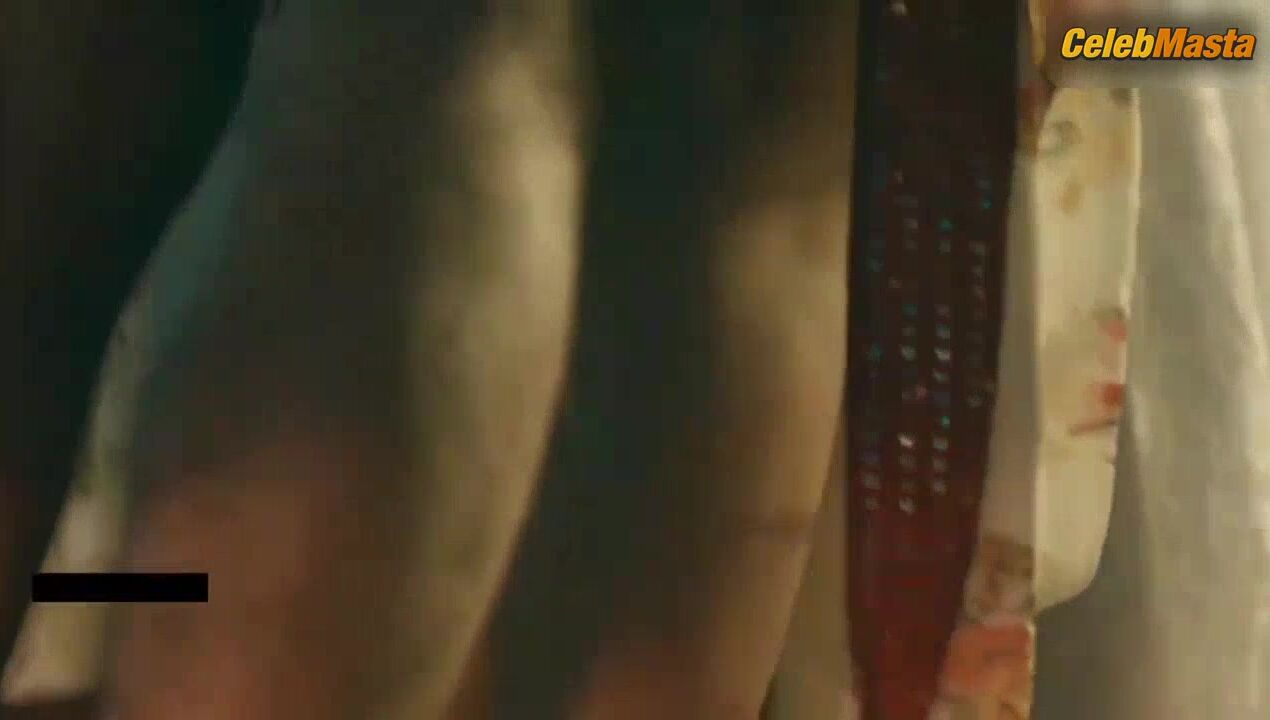 Priya Gamre Tits And Underwear Scene From Matki Part 2 - Photo 1 of 5 photo 5