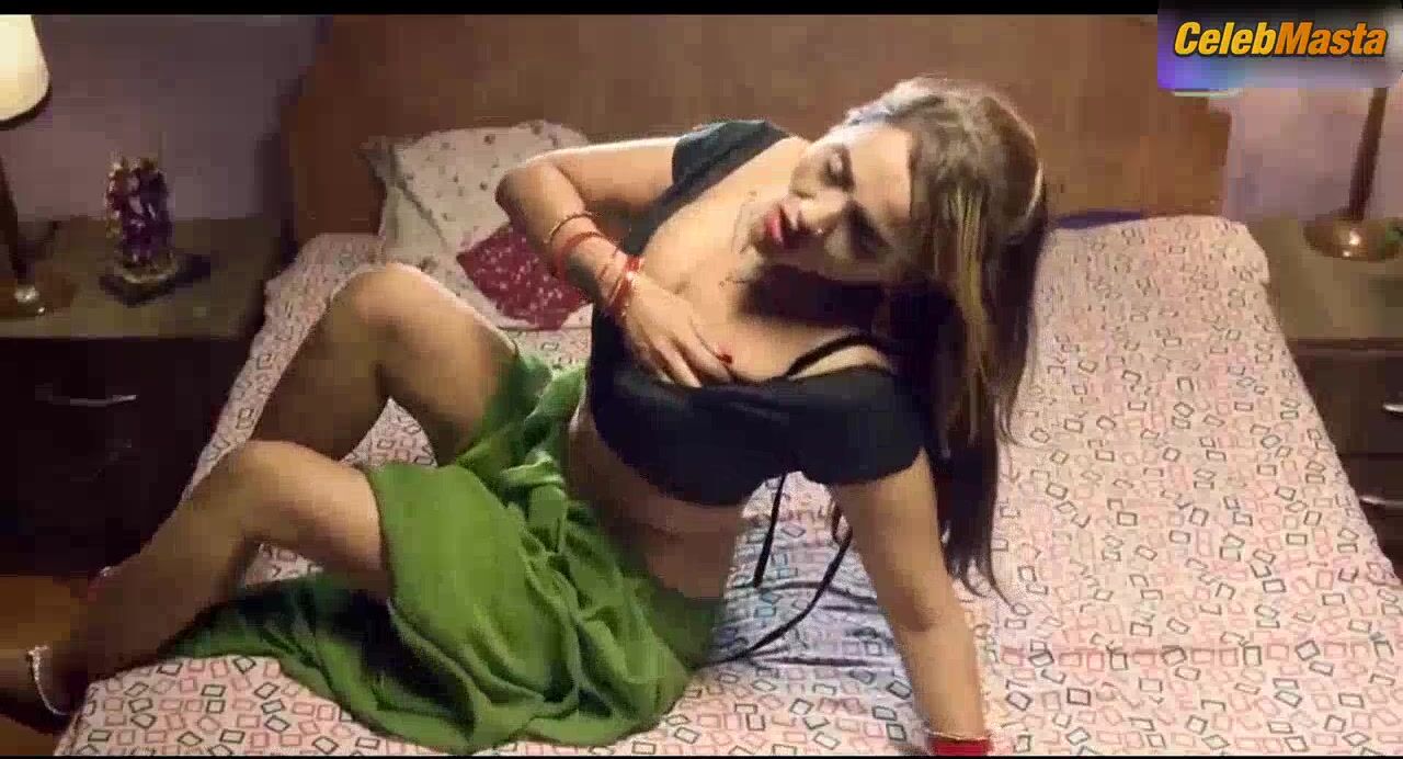 Jinnie Jaaz Tits, Underwear Scene From Pyar Ki Tadap - Photo 2 of 5 photo 4