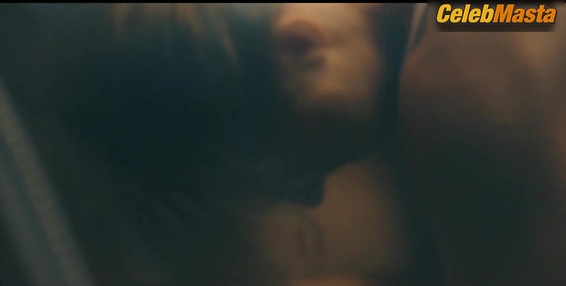 Clara Galle Najwa Khliwa And ’s Sexy Scene In - Photo 2 of 5