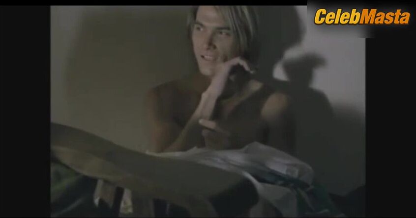 Amy Jo Johnson Sexy Scene From Perfect Body - Photo 1 of 5 photo 4