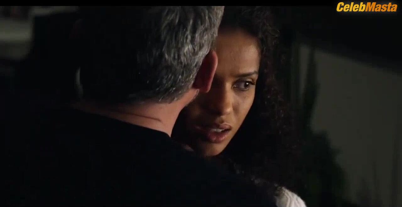 Gugu Mbatha-raw Booty And Underwear Scene From The Morning - Photo 5 of 5 photo 2