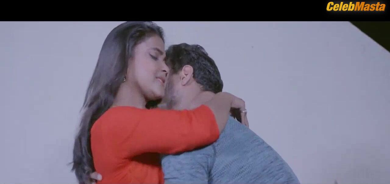 Mahi Kamla Lesbian, Boobs Scene In Mastram Ki Sundari - Photo 2 of 5 photo 5