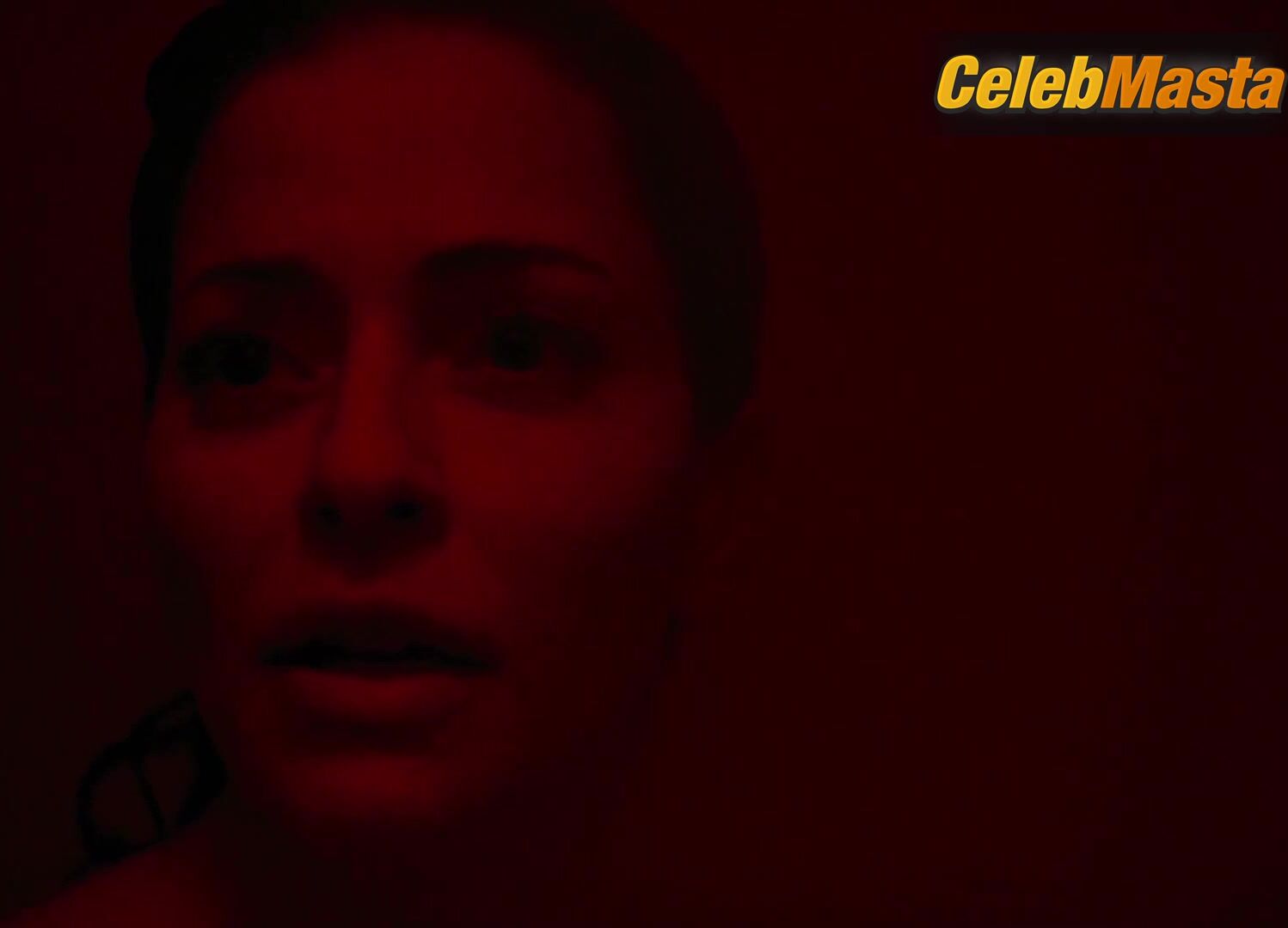 Emmanuelle Vaugier Sexy Scene From Psycho Intern - Photo 1 of 5 photo 4