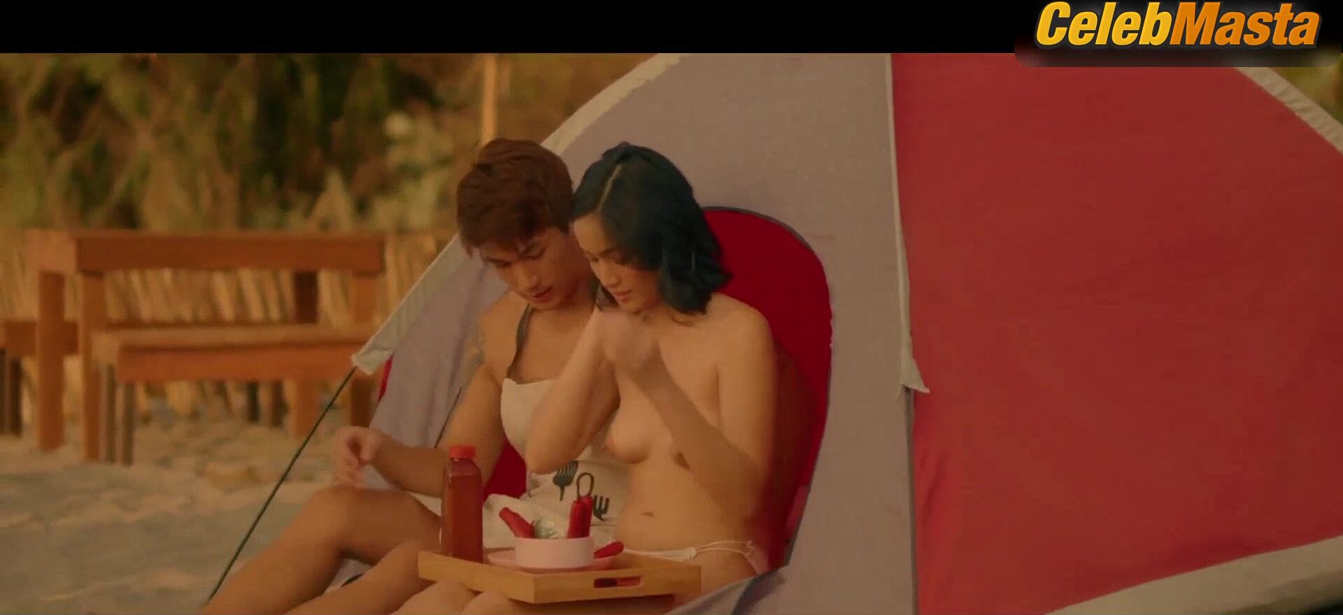 Ayanna Misola Bares Ass, Boobs Scene In Salamat Daks - Photo 2 of 5 photo 4