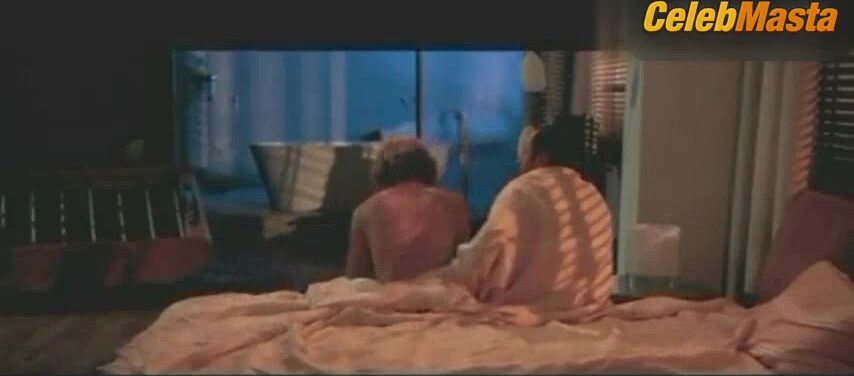 Cecile De France Steamy Scene From L’art (delicat) De - Photo 2 of 5 photo 1