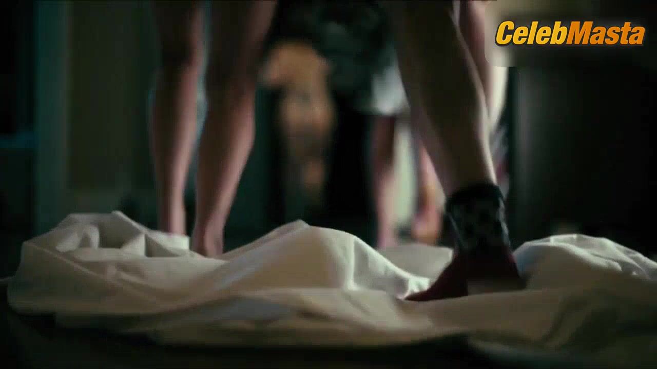 Jewel Staite Tommie-amber Pirie, Katharine Isabelle, And - Photo 1 of 5 photo 2