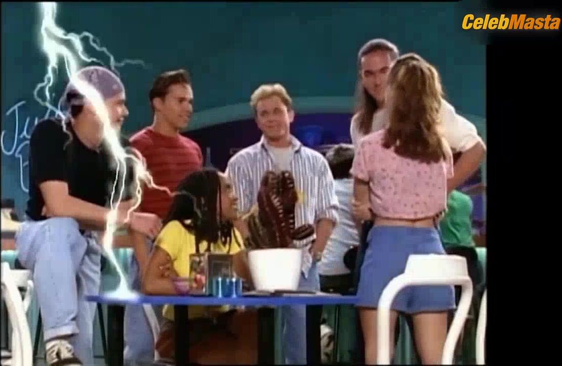 Amy Jo Johnson Racy Scene In Mighty Morphin’ Power - Photo 1 of 5