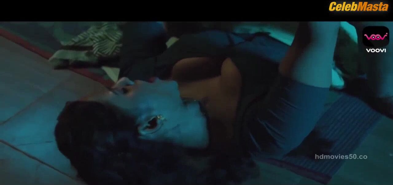 Jinnie Jaaz ’s Breasts Scene In Jaan Bujh Kar - Photo 1 of 5 photo 5
