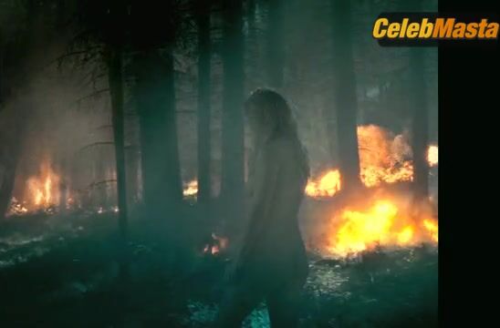 Jennifer Lawrence Naked, Tits Scene In Die, My Love - Photo 2 of 5