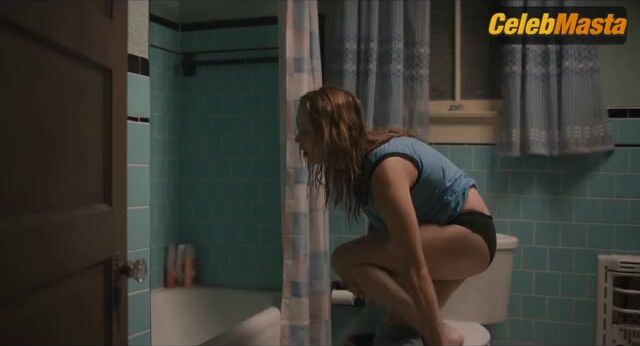 Jennifer Lawrence Underwear Scene From Causeway - Photo 1 of 5 photo 2