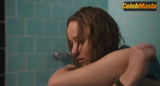 Jennifer Lawrence Underwear Scene From Causeway - Photo 1 of 5 photo 5