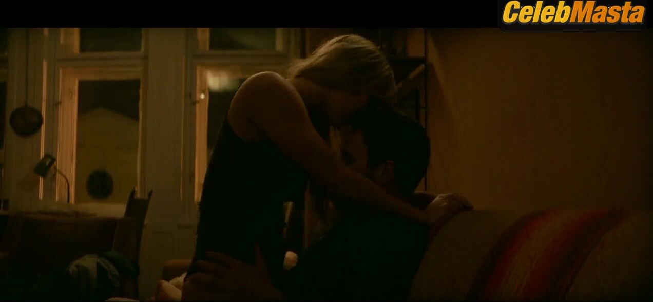 Jennifer Lawrence Underwear Scene From Red Sparrow - Photo 2 of 5 photo 4