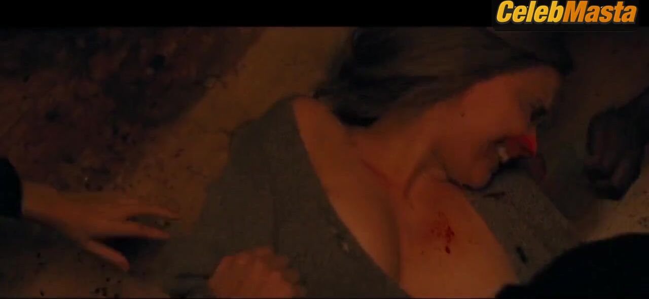 Jennifer Lawrence Tits Scene From Mother! - Photo 2 of 5 photo 3