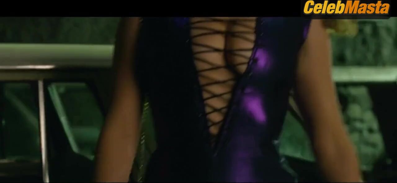 Jennifer Lawrence Sexy Scene From X-men Apocalypse - Photo 2 of 5 photo 5