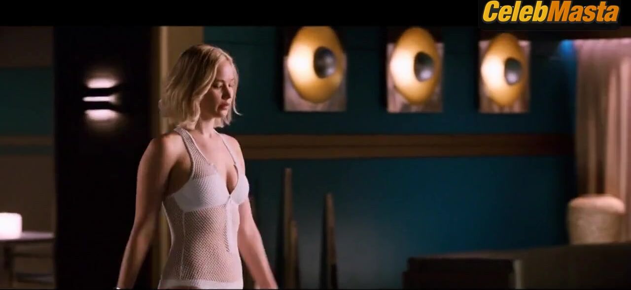 Jennifer Lawrence Sexy Scene In Passengers - Photo 1 of 5 photo 3